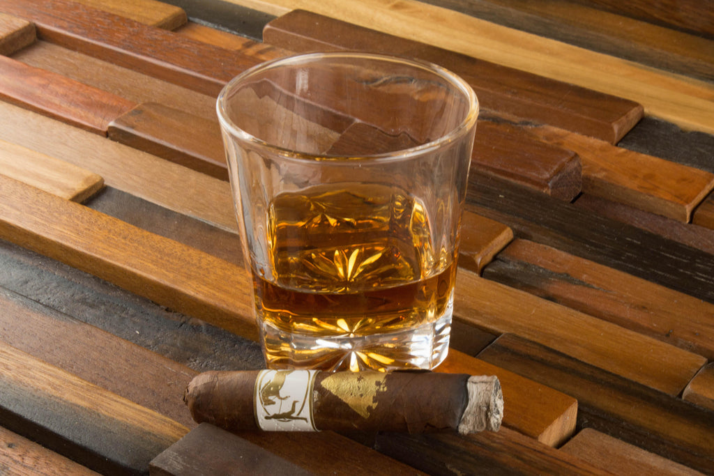 Personalized Whiskey Rocks Glasses – Set of 2 or 4